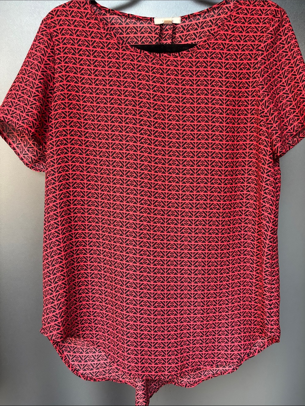 Pleione Women’s Red Patterned Short-Sleeve Blouse - size S